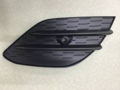 Решетка в бампер правая Mercedes-Benz CLA-klasse II C118 2019>