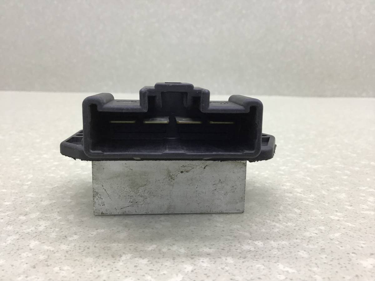 Резистор отопителя Toyota Avensis (T250) 2003-2009 Резистор отопителя Toyota Avensis (T250) 2003-2009