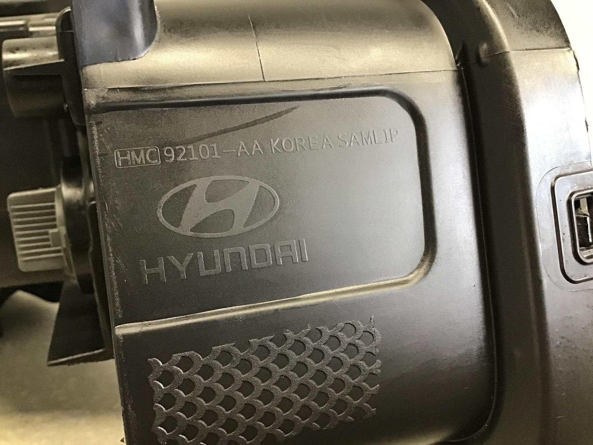Фара левая Hyundai Elantra (CN7) 2020> Фара левая Hyundai Elantra (CN7) 2020>