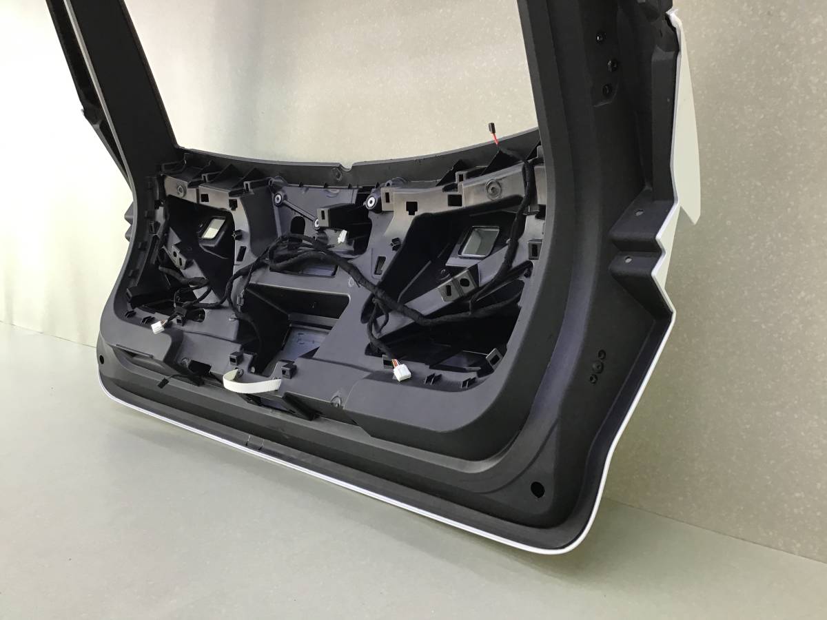 Дверь багажника EXEED RX (M38T/T22) 2022-н.в. Дверь багажника EXEED RX (M38T/T22) 2022-н.в.