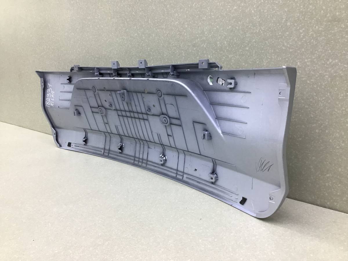 Накладка крышки багажника Geely Atlas (NL3) 2016-2022