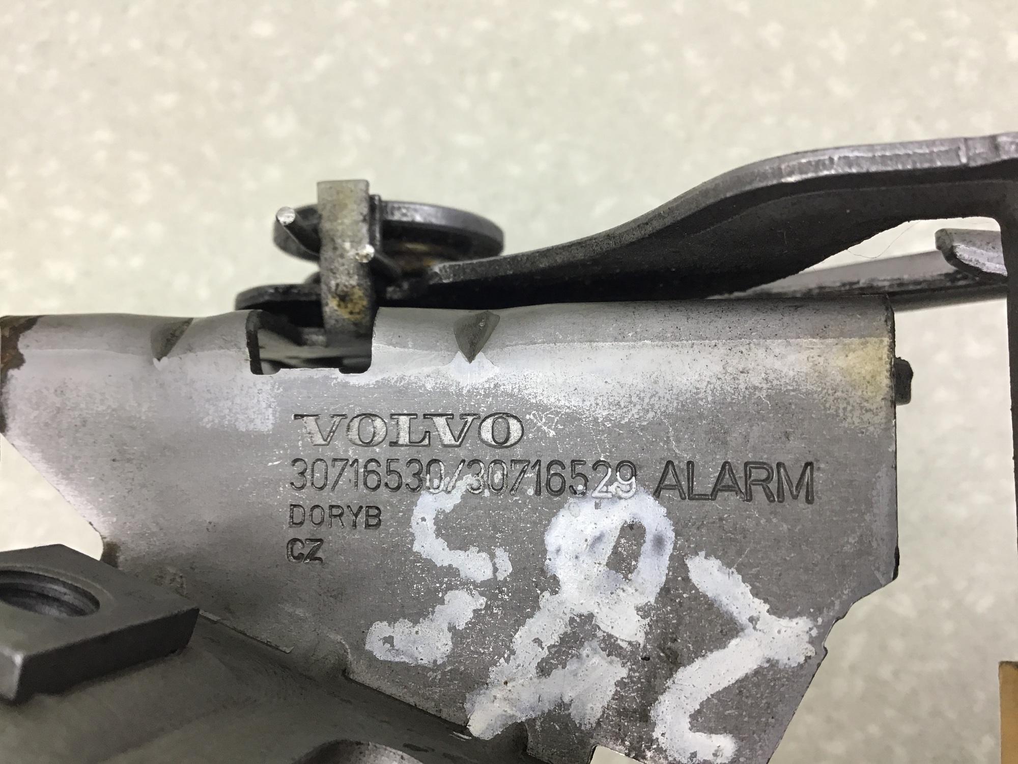 Замок капота, Volvo S40 2004-2012 Замок капота, Volvo S40 2004-2012