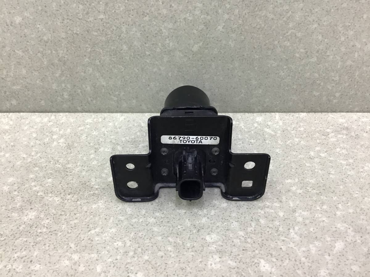 Камера Lexus LX570 (URJ201) 2007-2015 Камера Lexus LX570 (URJ201) 2007-2015