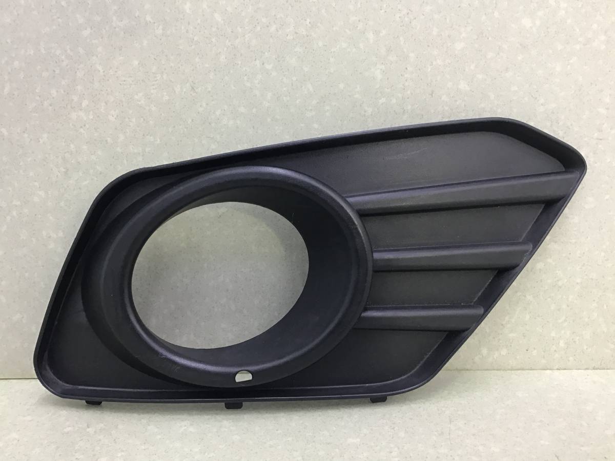 Рамка противотуманной фары правой УАЗ Патриот (3163) 2016-н.в.