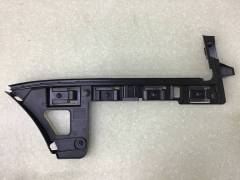 Направляющая заднего бампера левая Volkswagen Passat B6 2005-2010