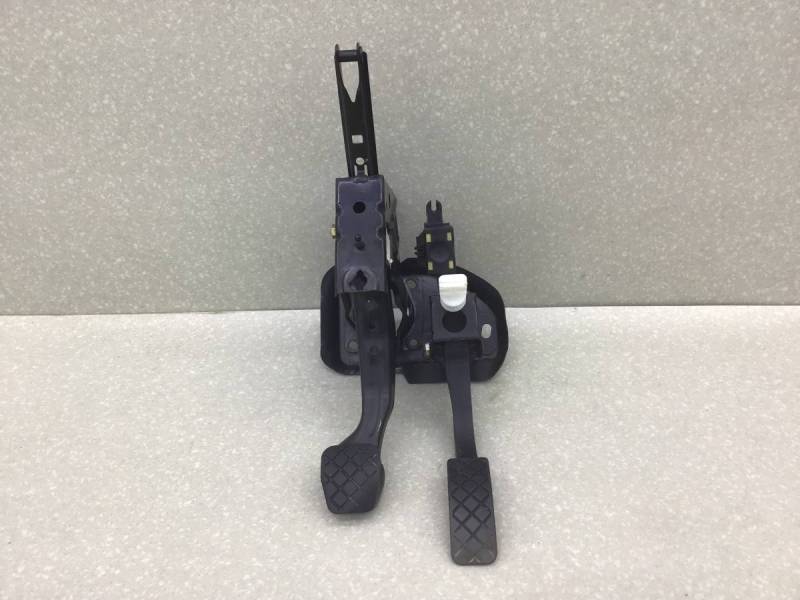 Блок педалей Skoda Octavia A4 (1U2) 2000-2011