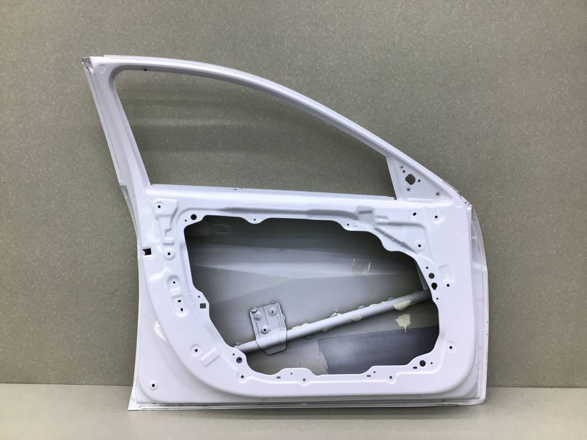 Дверь передняя левая Hyundai Elantra (CN7) 2020> Дверь передняя левая Hyundai Elantra (CN7) 2020>