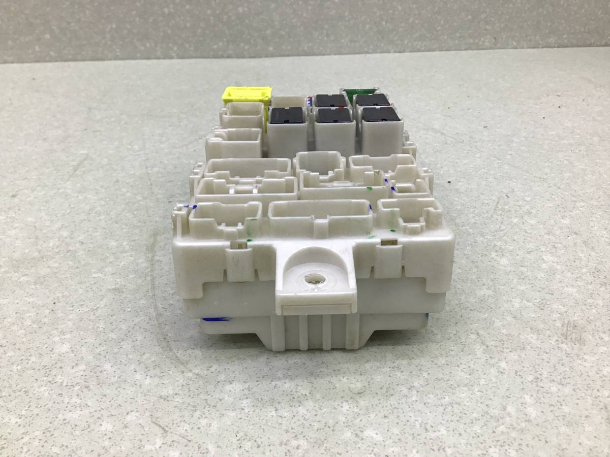 Блок предохранителей Mitsubishi Pajero/Montero Sport (KS) 2015>