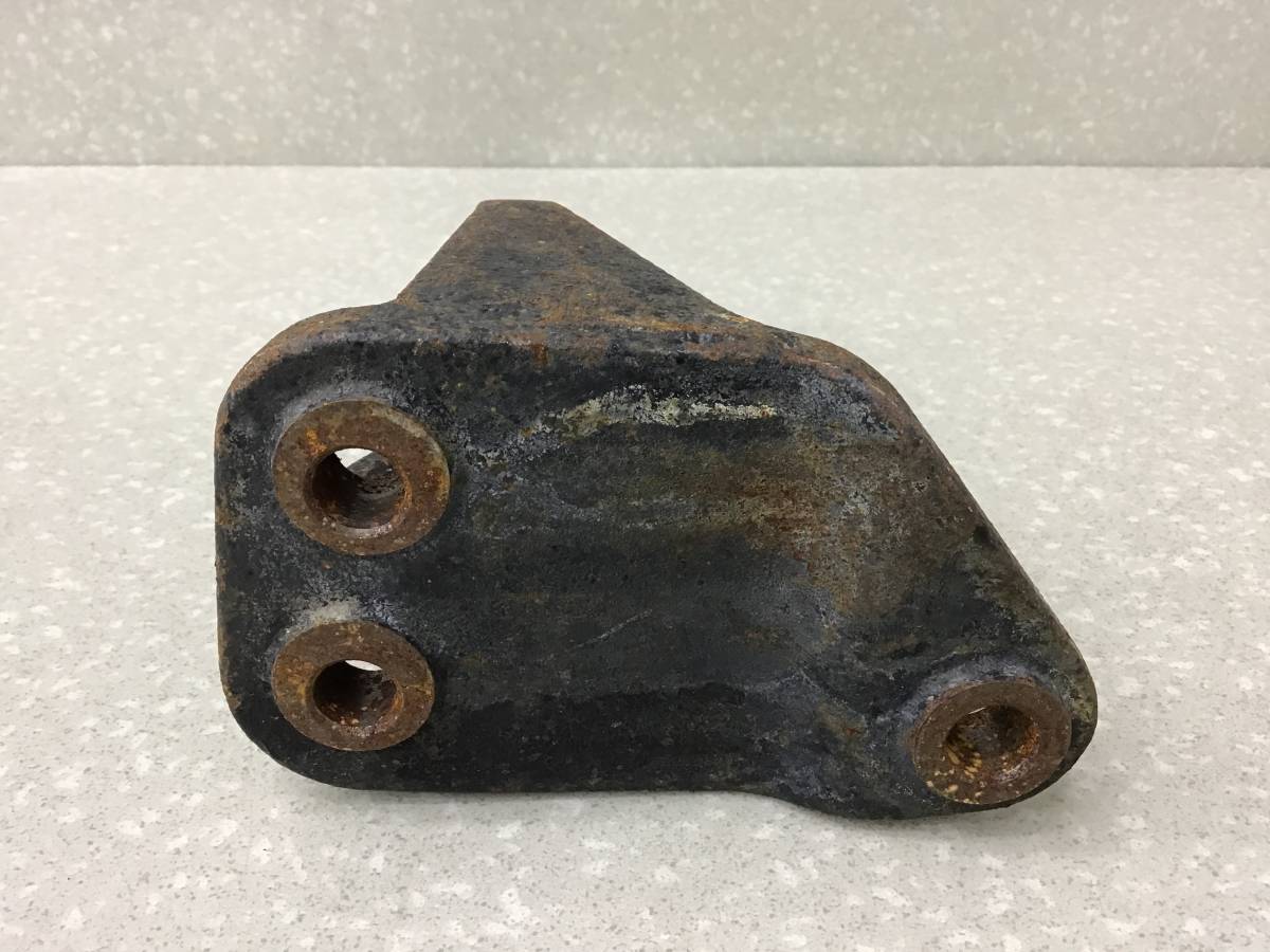Кронштейн КПП Hyundai Santa Fe (CM) 2006-2012 Кронштейн КПП Hyundai Santa Fe (CM) 2006-2012