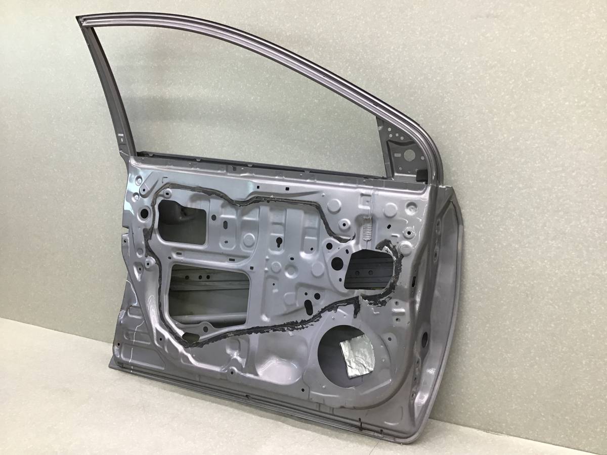 Дверь передняя левая Toyota Auris (E180) 2012> Дверь передняя левая Toyota Auris (E180) 2012>