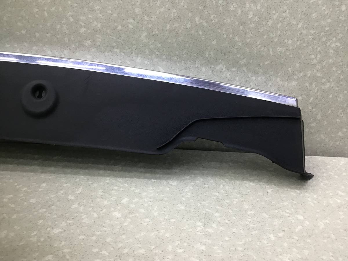 Накладка крышки багажника BMW 7-Series F01 2008-2015 Накладка крышки багажника BMW 7-Series F01 2008-2015