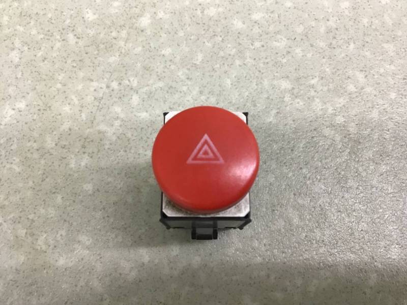 Кнопка аварийной сигнализации Seat Leon (1P1) 2005-2013