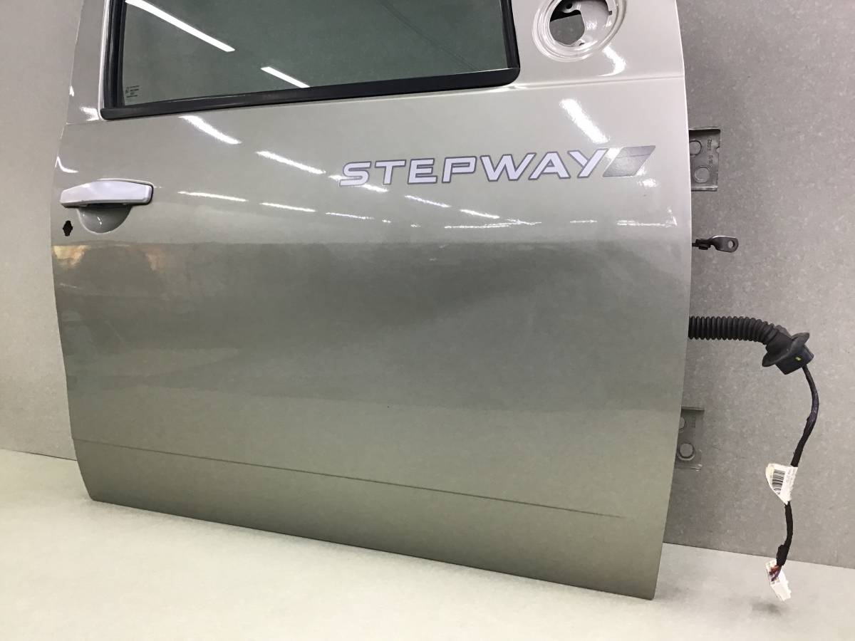 Дверь передняя правая Renault Sandero 1 (BS1Y) 2009-2014