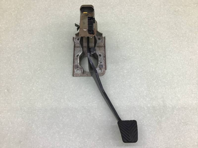 Педаль тормоза Mitsubishi Lancer X (CX, CY) 2007> Педаль тормоза Mitsubishi Lancer X (CX, CY) 2007>