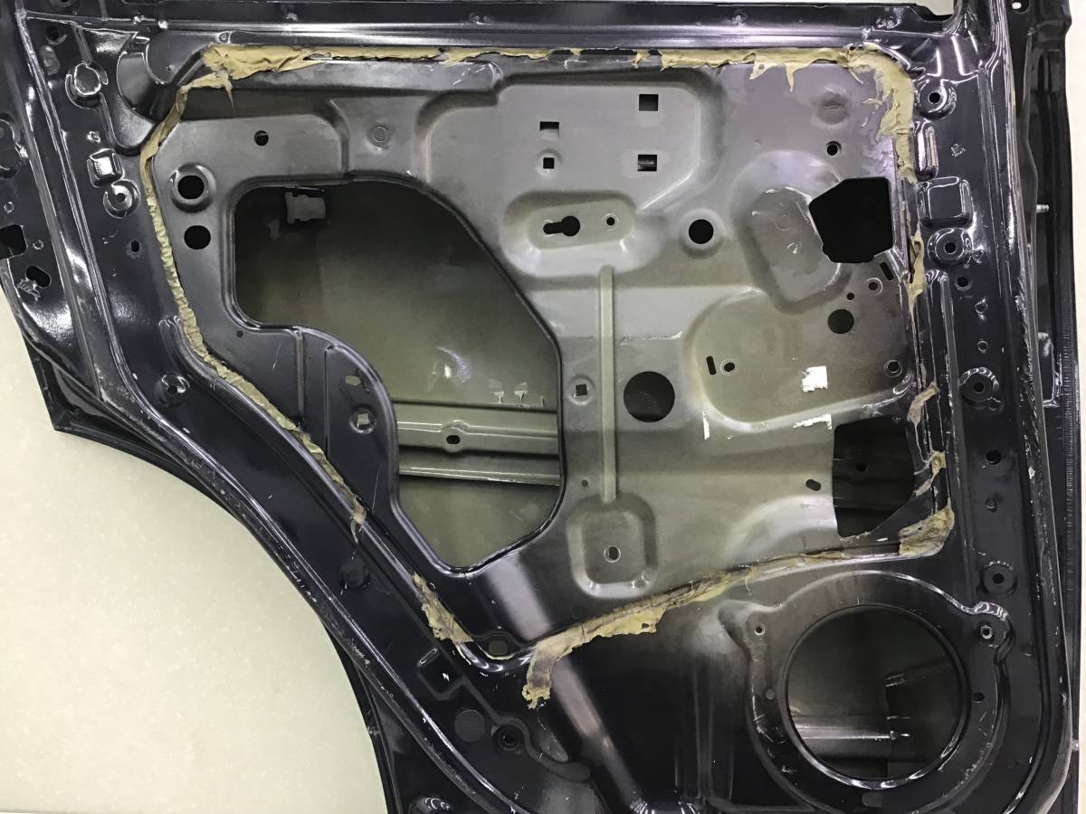 Дверь задняя левая Nissan Qashqai (J10) 2006-2013 Дверь задняя левая Nissan Qashqai (J10) 2006-2013