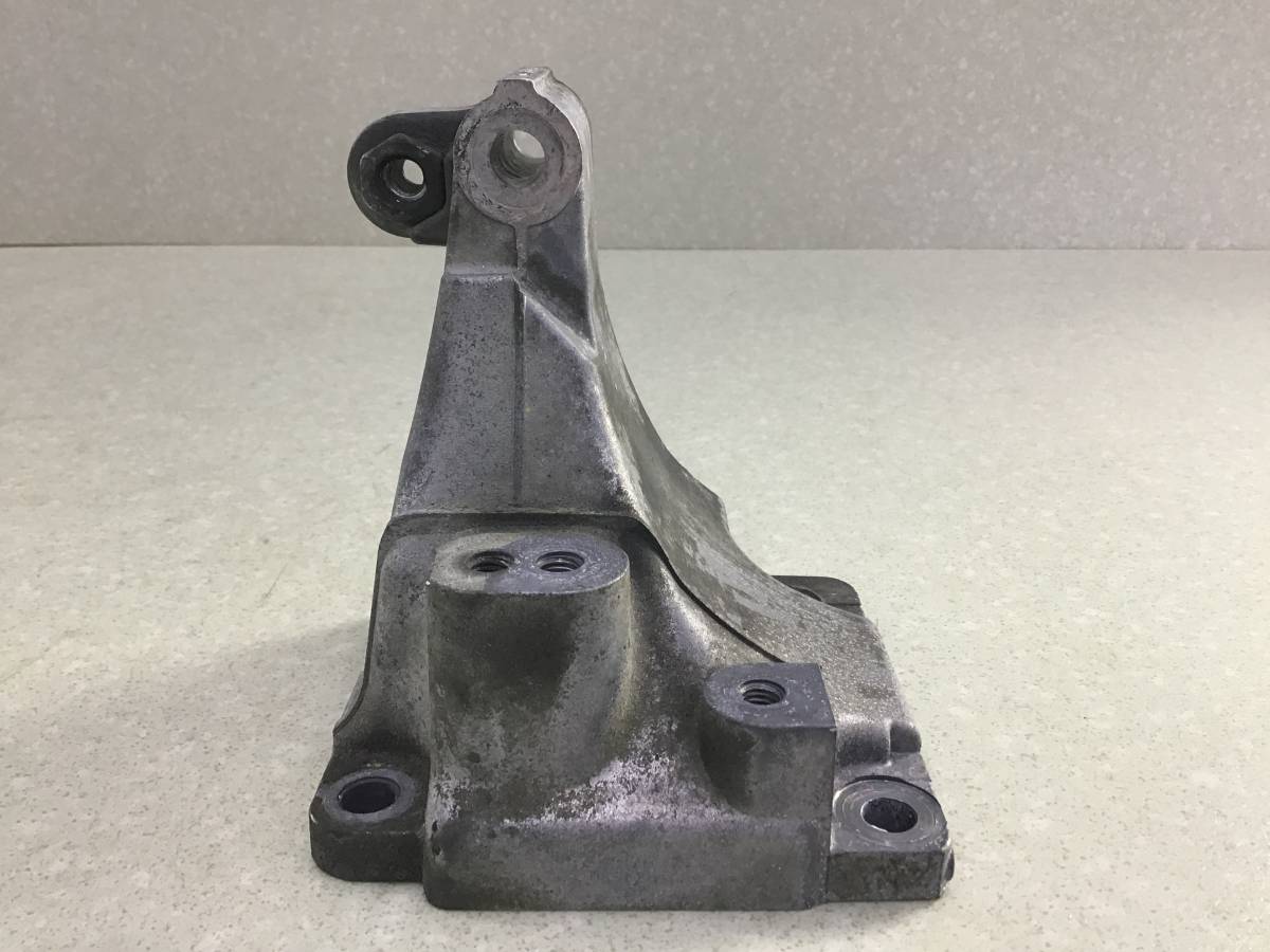 Кронштейн генератора Toyota Rav 4 (A30) 2006-2013 Кронштейн генератора Toyota Rav 4 (A30) 2006-2013