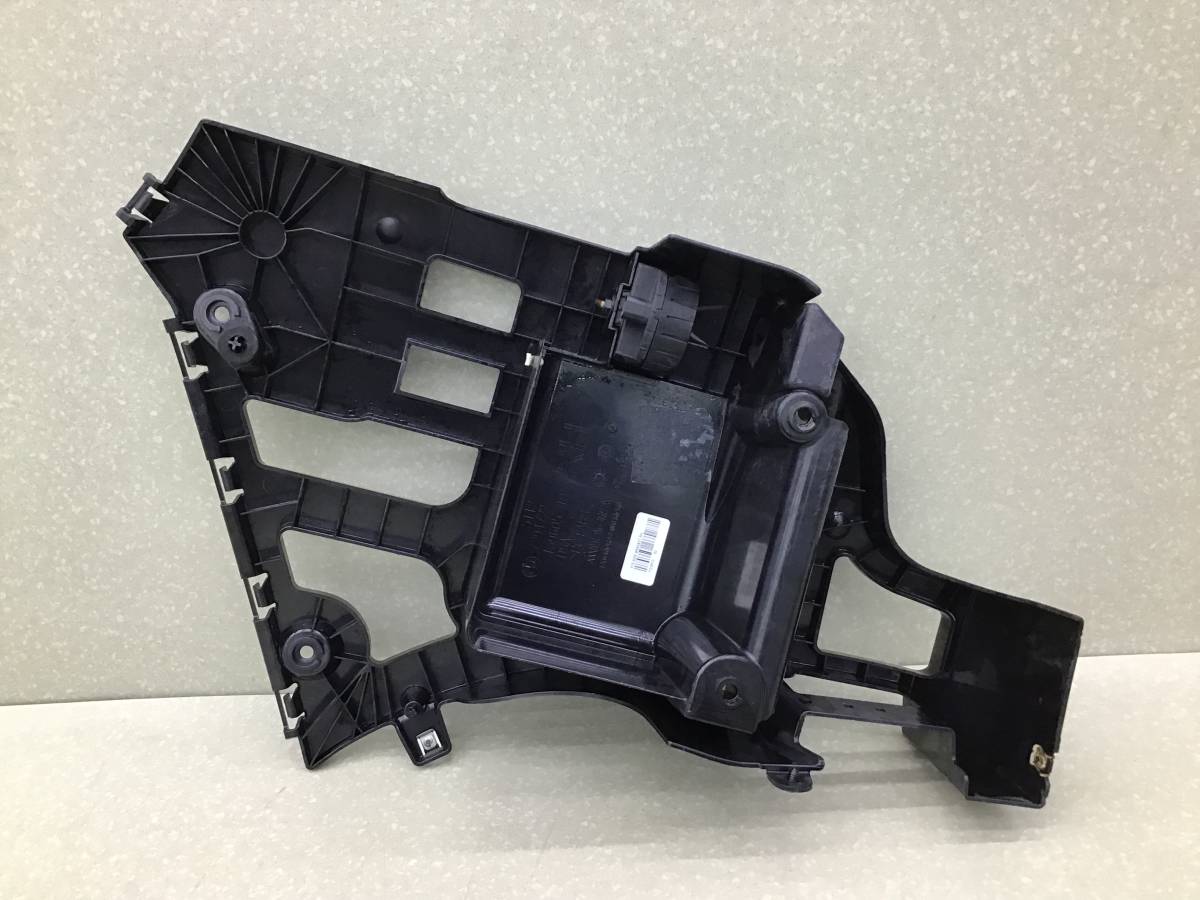 Кронштейн заднего бампера правый BMW X5 F15/F85 2013> Кронштейн заднего бампера правый BMW X5 F15/F85 2013>