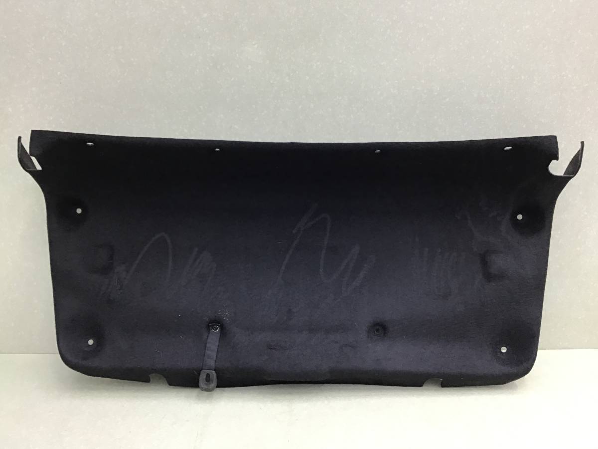 Обшивка крышки багажника Ford Fiesta (CB1) 2008-2019 Обшивка крышки багажника Ford Fiesta (CB1) 2008-2019