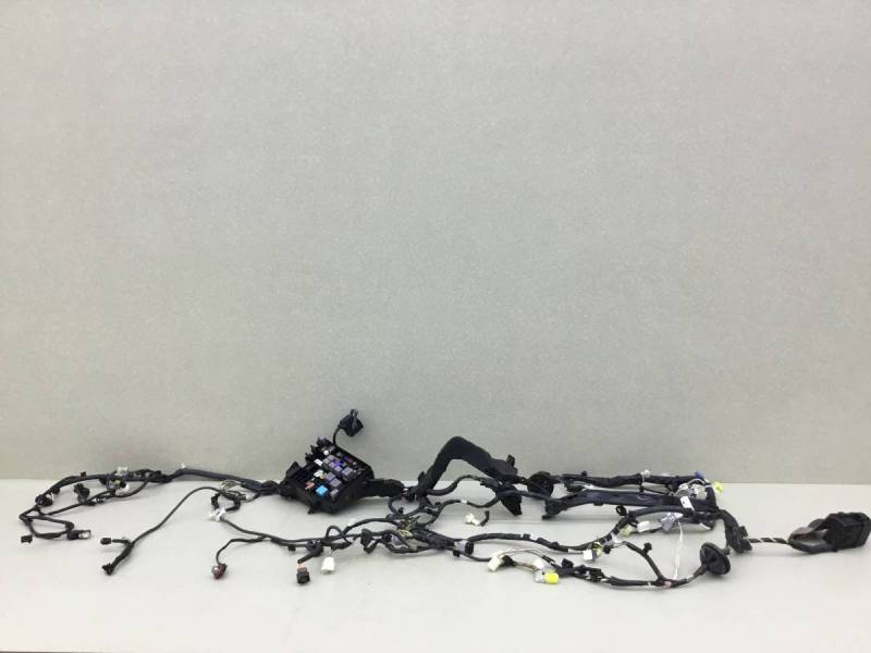 Проводка (коса) Toyota Corolla (NRE180) 2013-2019 Проводка (коса) Toyota Corolla (NRE180) 2013-2019