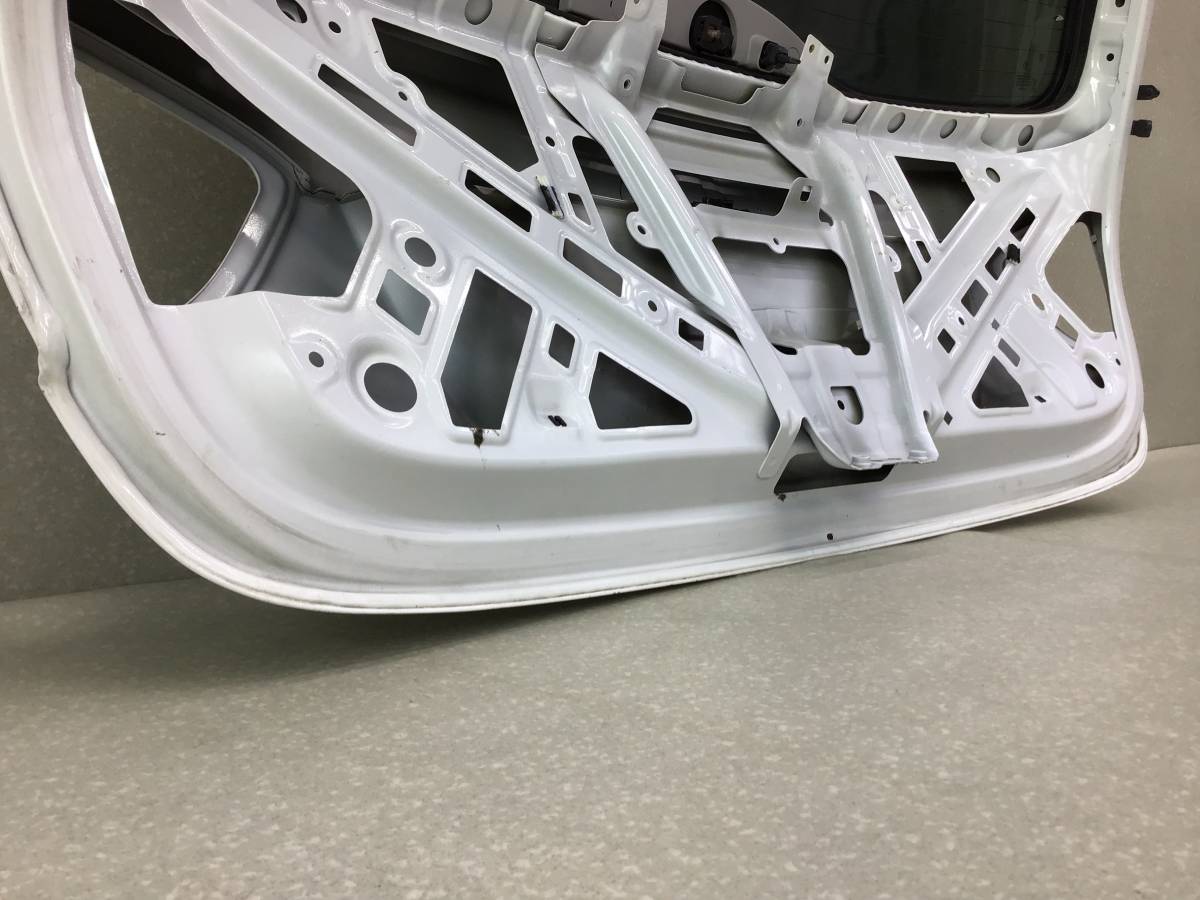 Дверь багажника BMW 3-series E90/E91 2005-2011 Дверь багажника BMW 3-series E90/E91 2005-2011