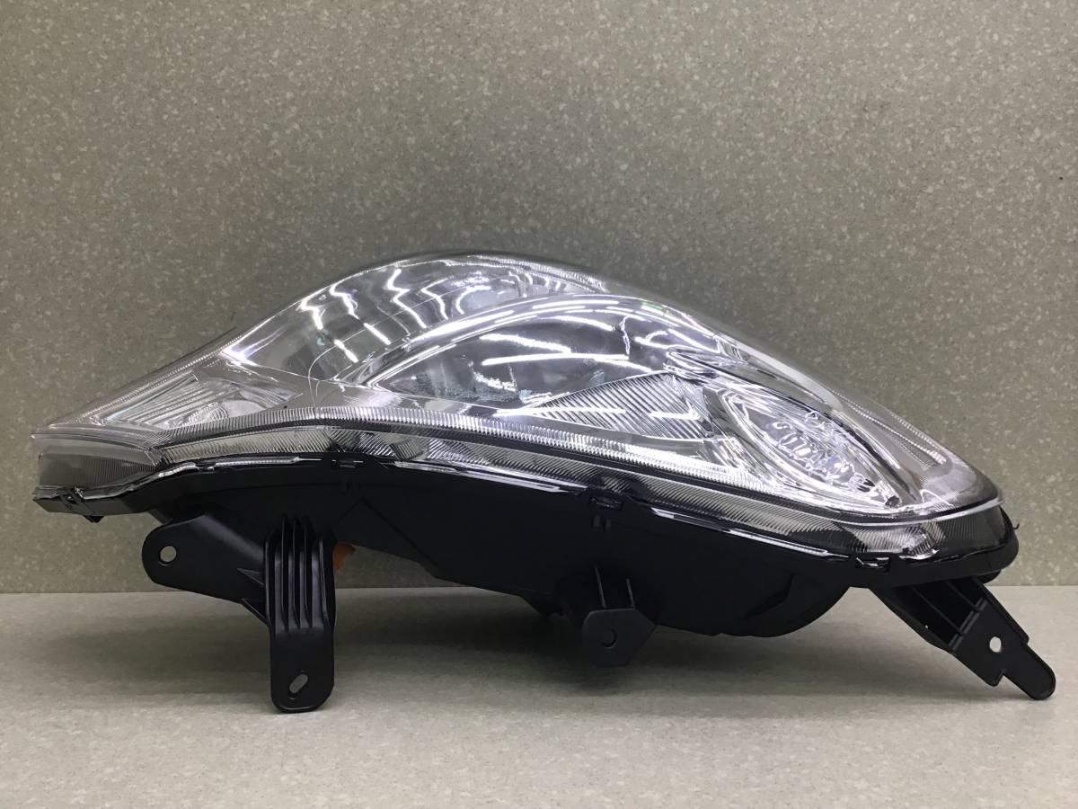 Фара правая Nissan Almera 3 (G11, G15) 2012> Фара правая Nissan Almera 3 (G11, G15) 2012>