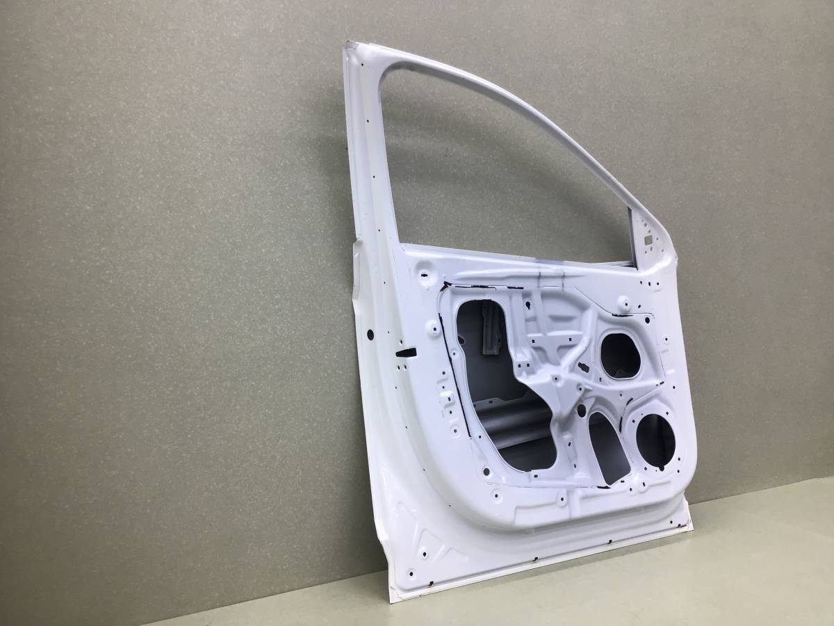 Дверь передняя левая Hyundai Tucson (NX4) 2020>