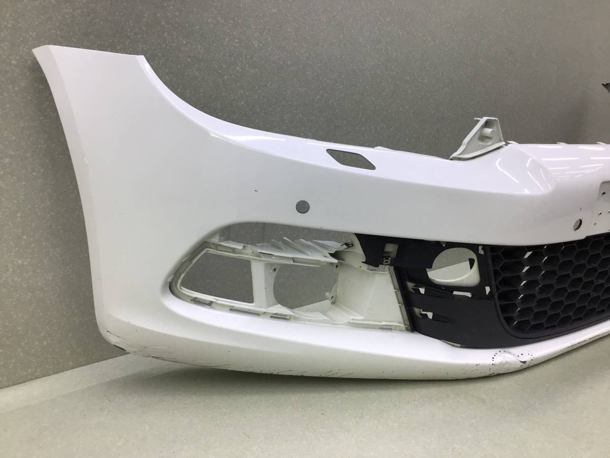 Бампер передний Volkswagen Scirocco 2009-2015