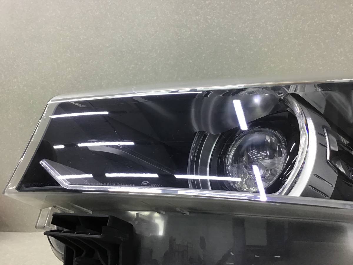 Фара левая BMW X5 F15/F85 2013> Фара левая BMW X5 F15/F85 2013>