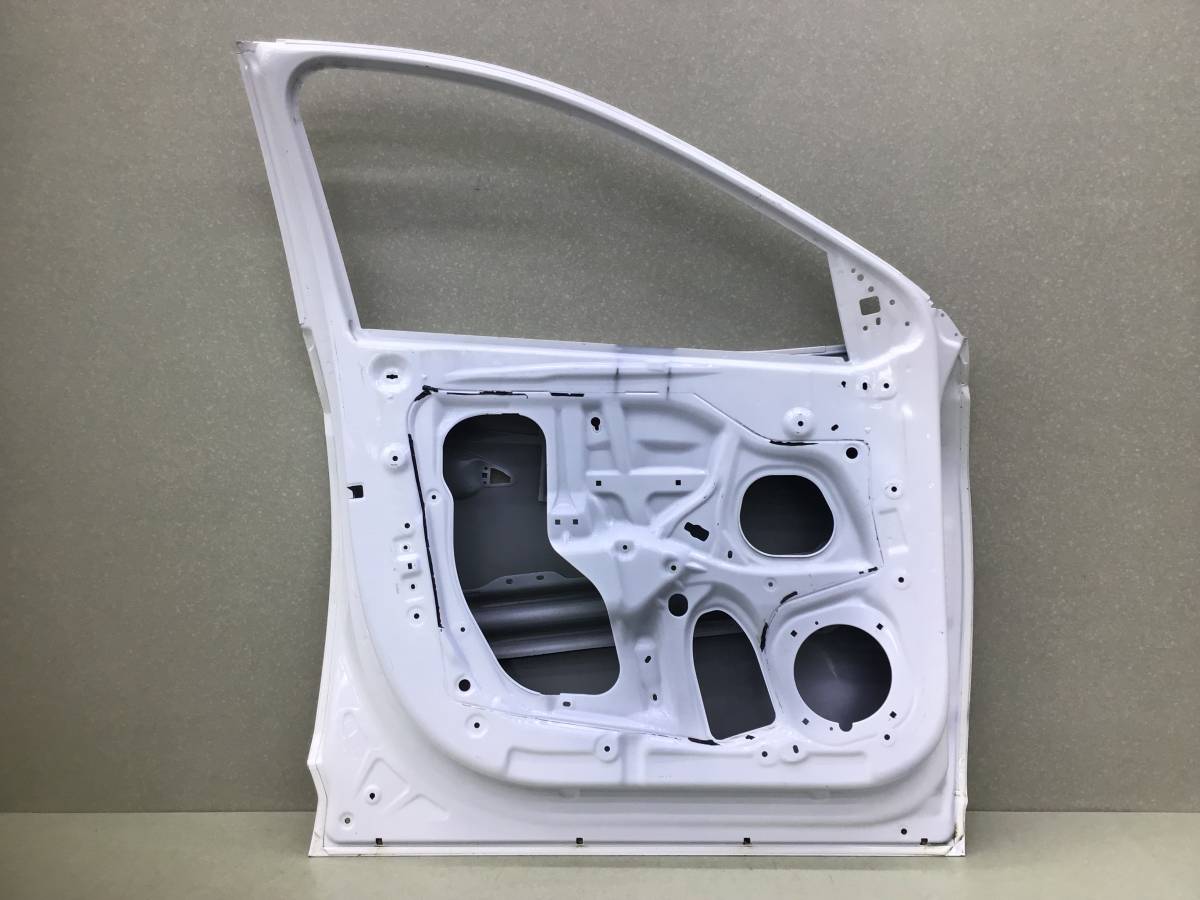 Дверь передняя левая Hyundai Tucson (NX4) 2020>