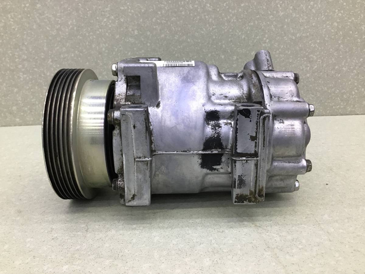 Радиатор кондиционера (конденсер) Renault Sandero 1 (BS1Y) 2009-2014