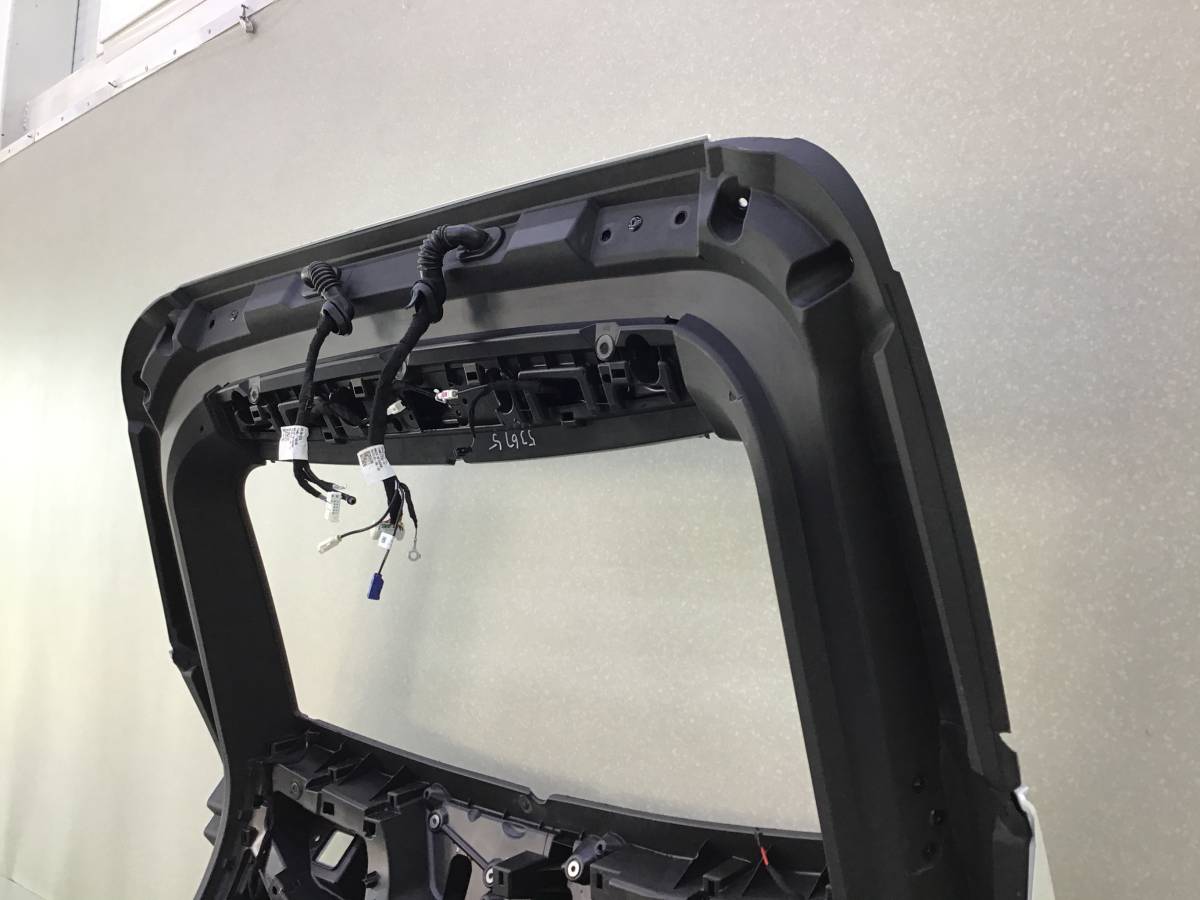 Дверь багажника EXEED RX (M38T/T22) 2022-н.в. Дверь багажника EXEED RX (M38T/T22) 2022-н.в.