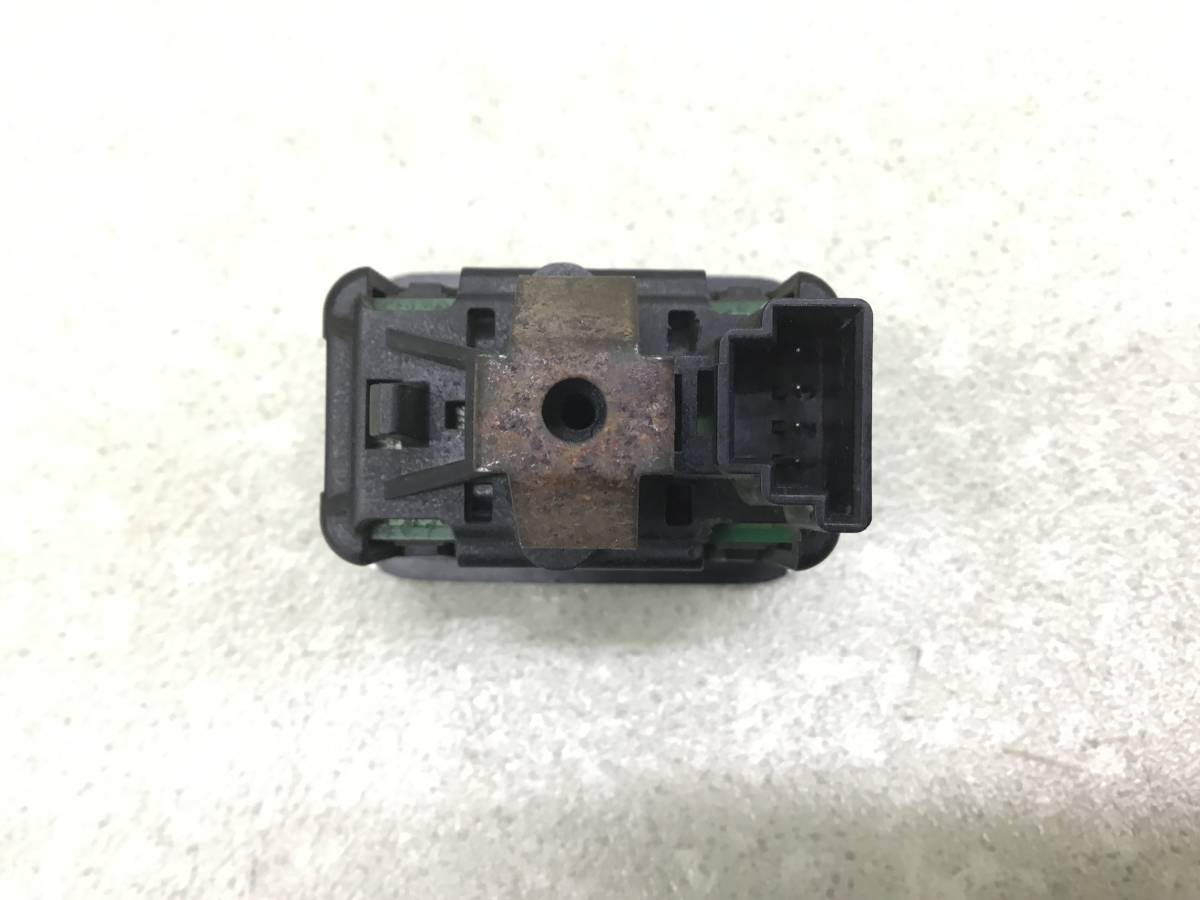 Кнопка открывания багажника Mercedes-Benz ML-Class (W166) 2011>