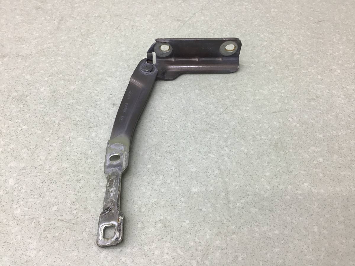 Петля капота правая Renault Logan (2) 2014>